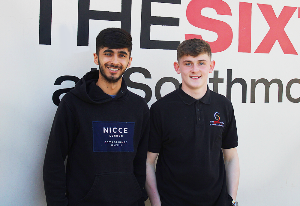 Introducing Our New Head Students!