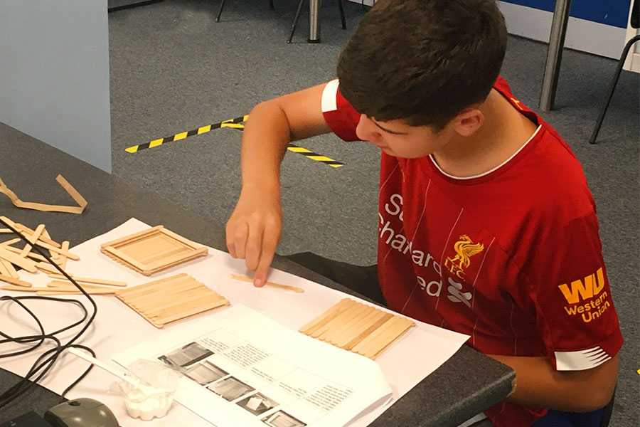 Key Worker Kids Get Crafty