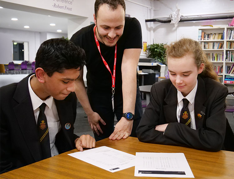 Scholars Attempt Arabic